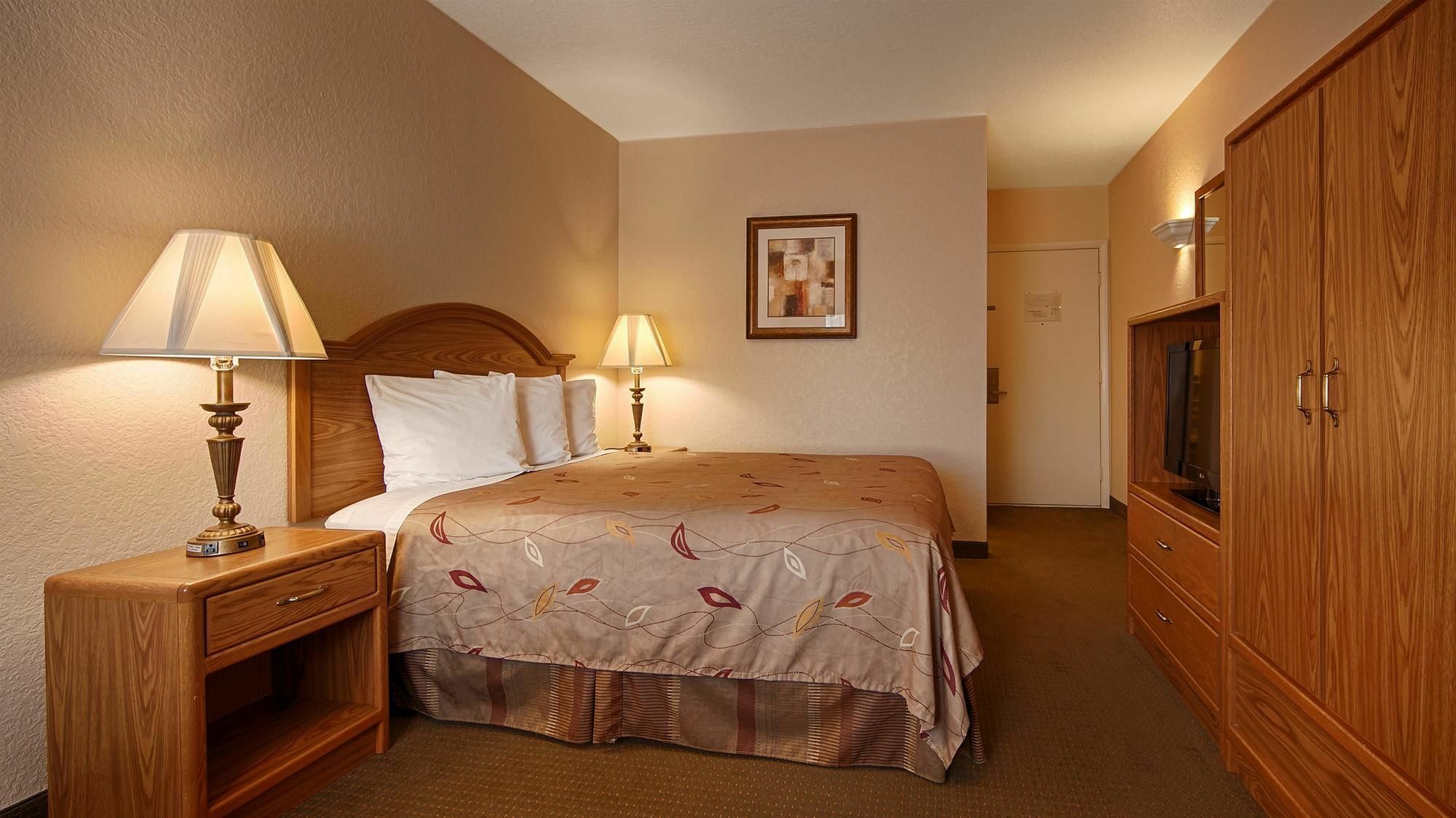 Best Western Of Alpena Bagian luar foto